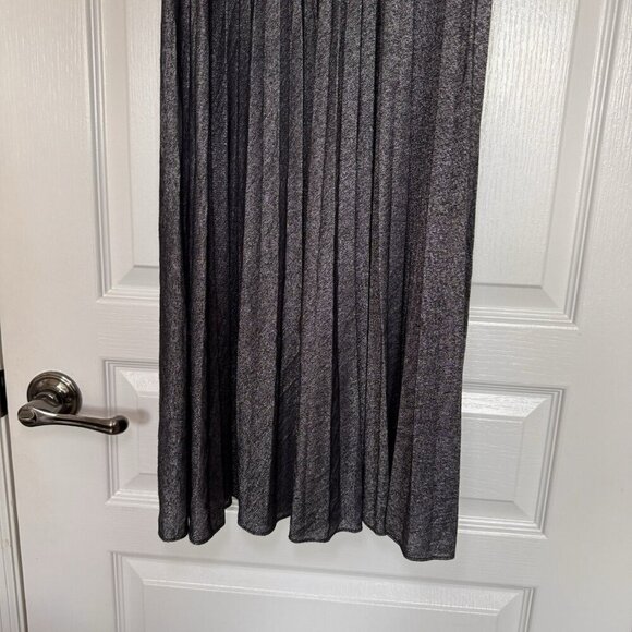 Evan Picone Silver Metallic & Black Formal Evening Halter Dress Womens Size 6 - Picture 15 of 16